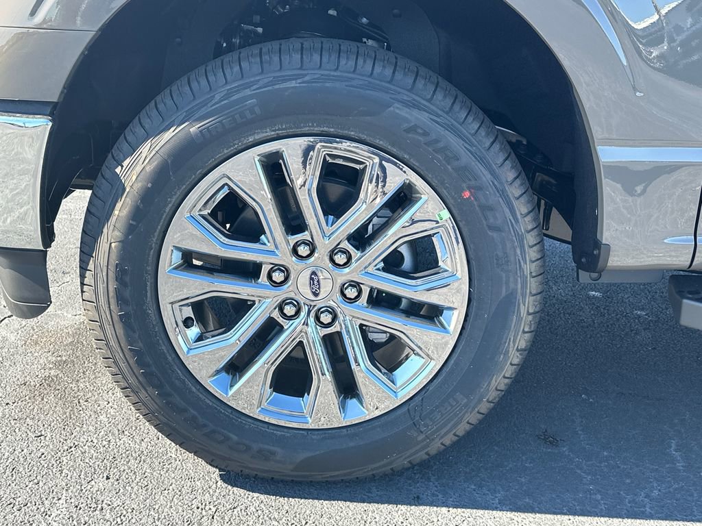 Used 2025 Ford F150 XLT w/ Equipment Group 302A MID image 11