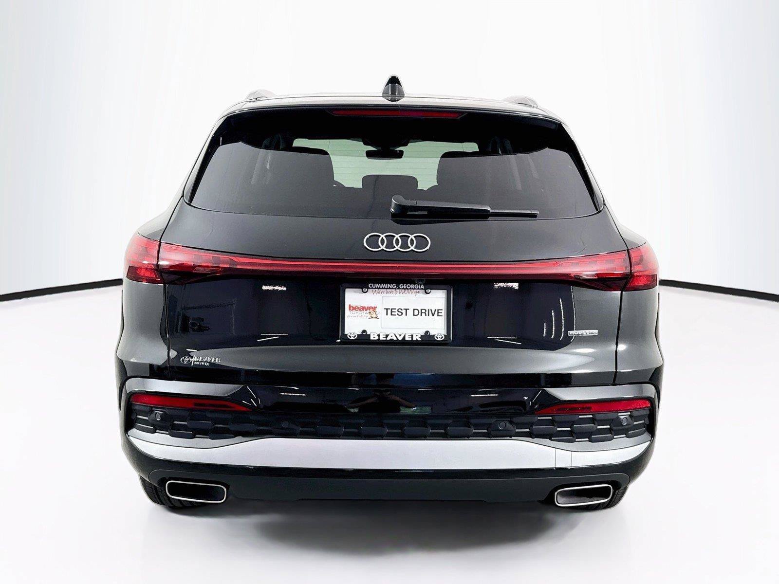 Used 2025 Audi Q5 Premium AWD/4WD image 12