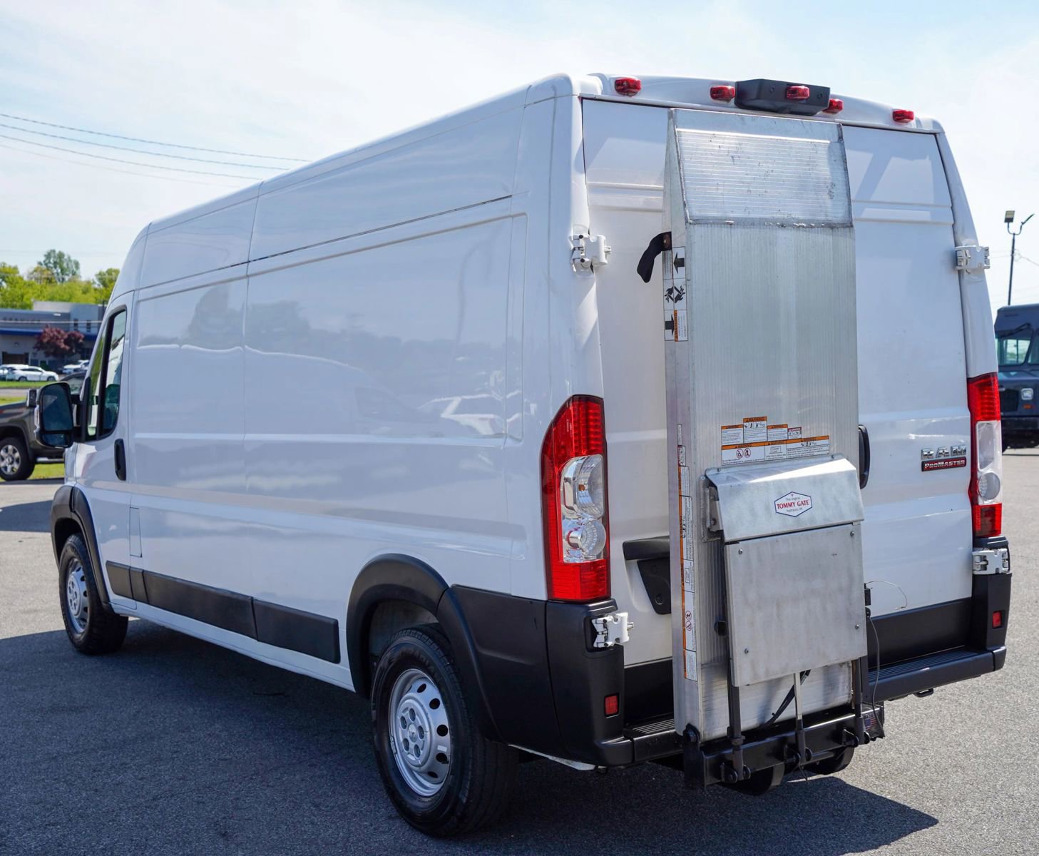 Used 2021 RAM ProMaster 2500 FWD image 5