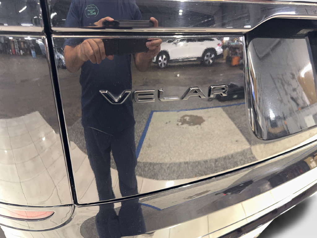 Used 2023 Land Rover Range Rover Velar R-Dynamic S AWD/4WD image 25