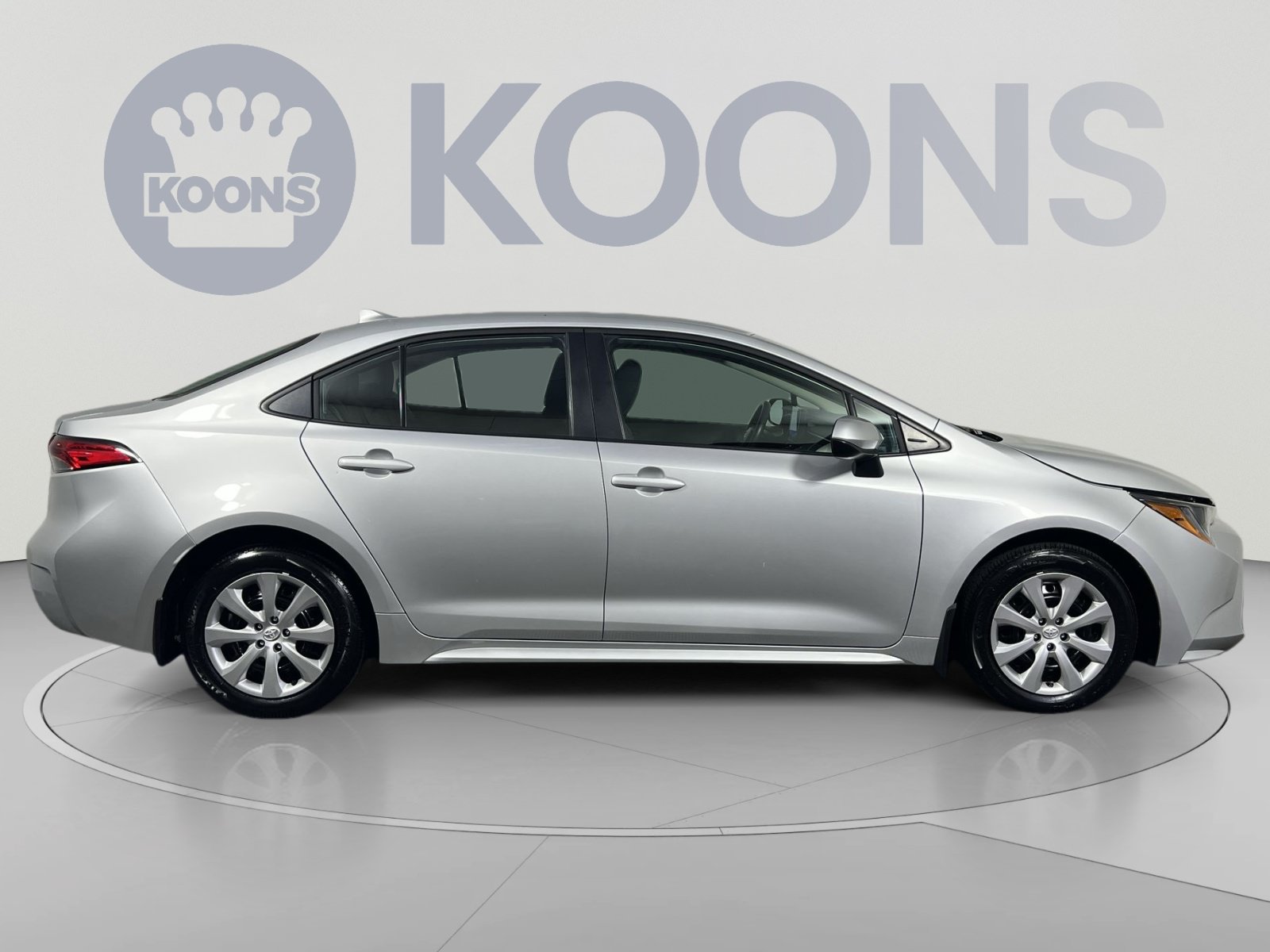 Used 2026 Toyota Corolla LE FWD image 8