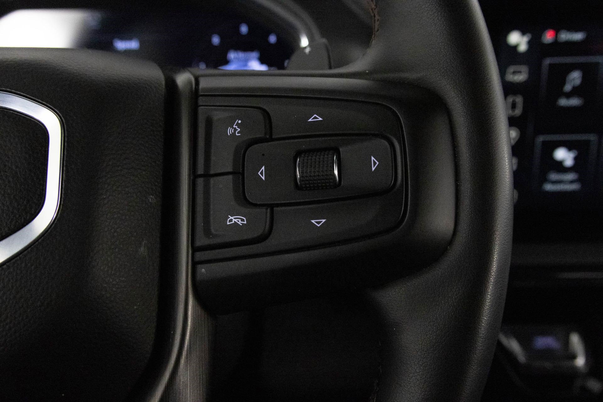 Certified 2024 GMC Sierra 1500 AT4 w/ Technology Package image 29