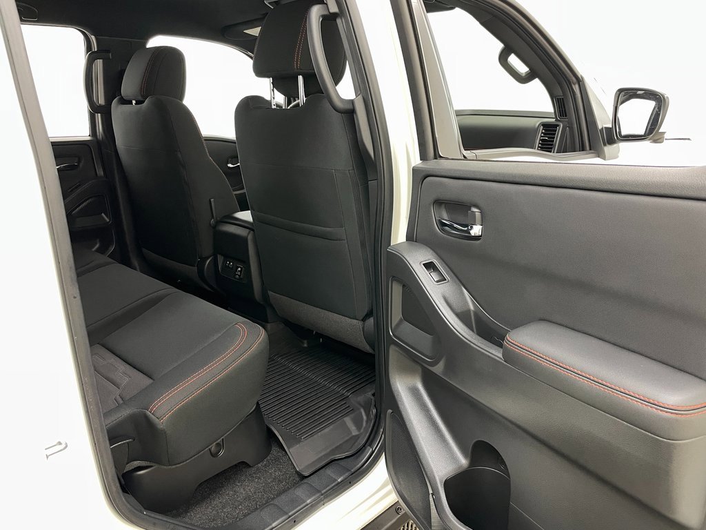 Used 2024 Nissan Frontier PRO-4X w/ Pro Convenience Package image 41