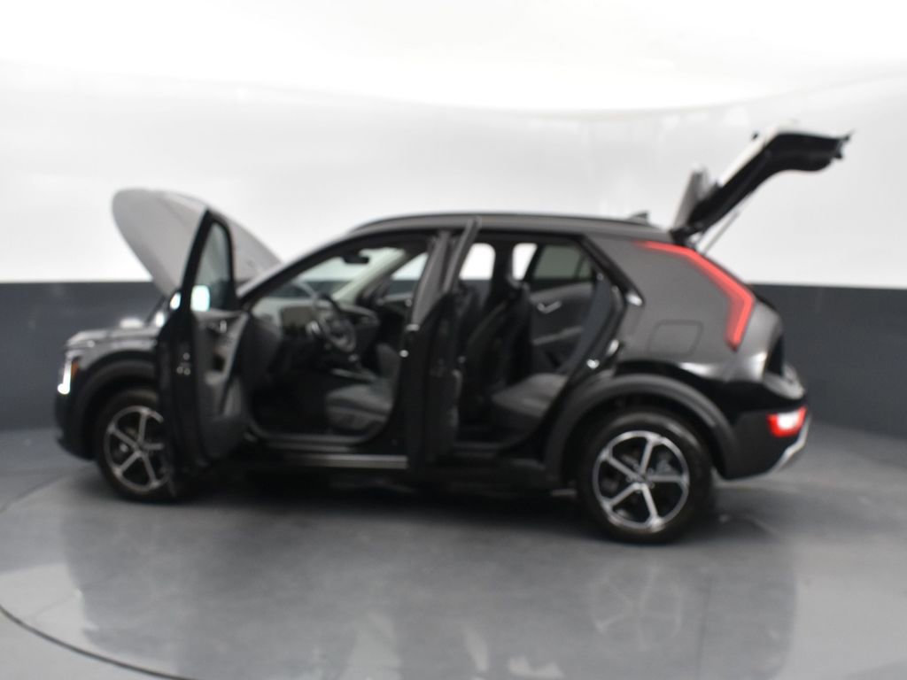 Certified 2025 Kia Niro EX FWD image 54