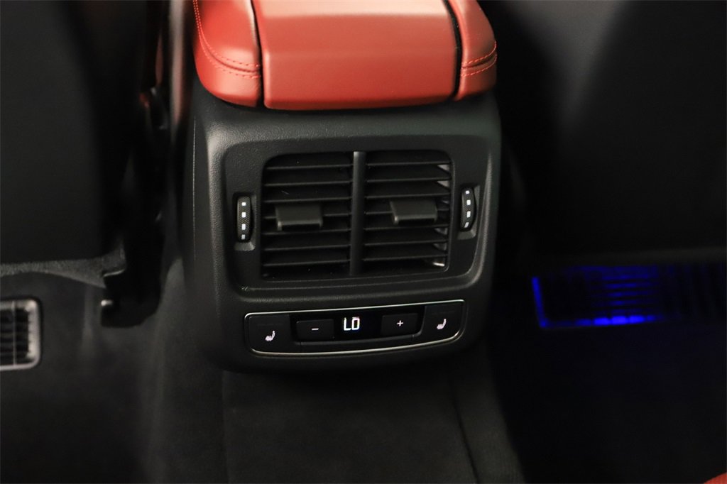 Certified 2024 Audi e-tron GT Prestige image 22