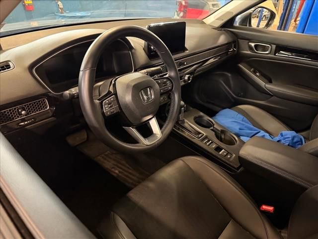 Used 2024 Honda Civic Touring image 4