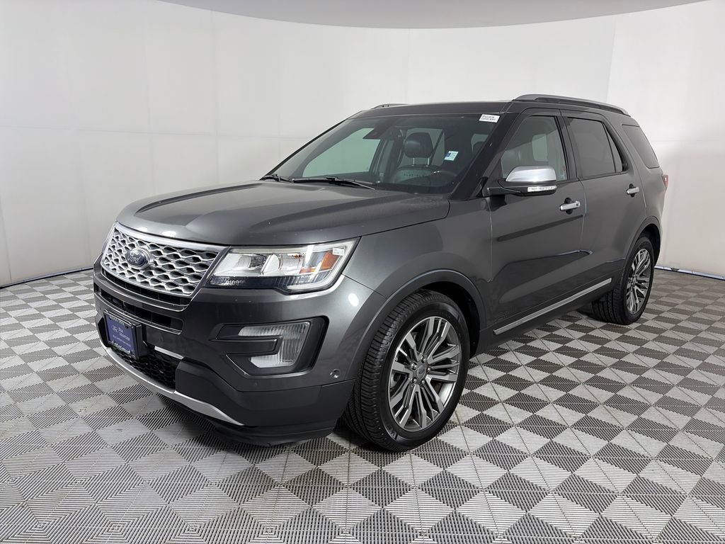 Certified 2017 Ford Explorer Platinum AWD/4WD image 3