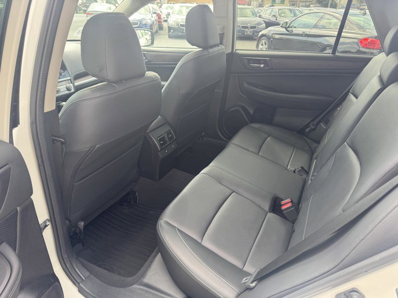 Used 2016 Subaru Outback 2.5i Limited image 10