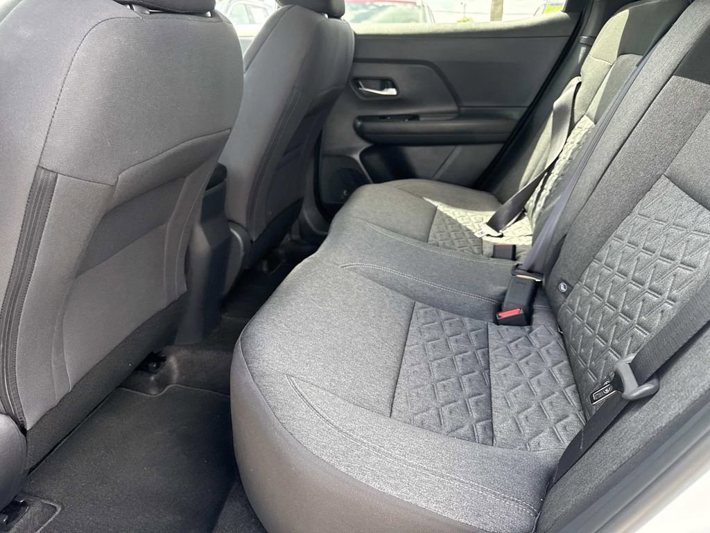 Used 2026 Nissan Kicks SV FWD image 13