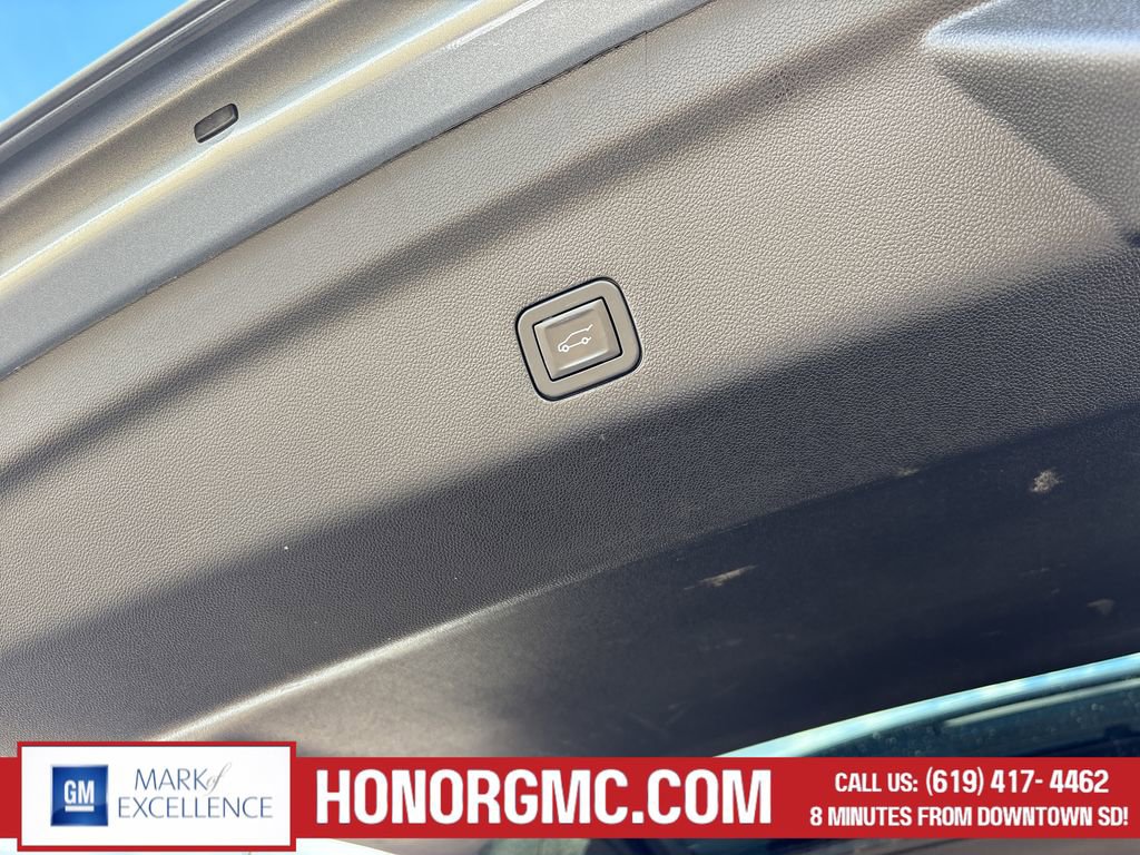 Used 2025 GMC Yukon Denali image 21