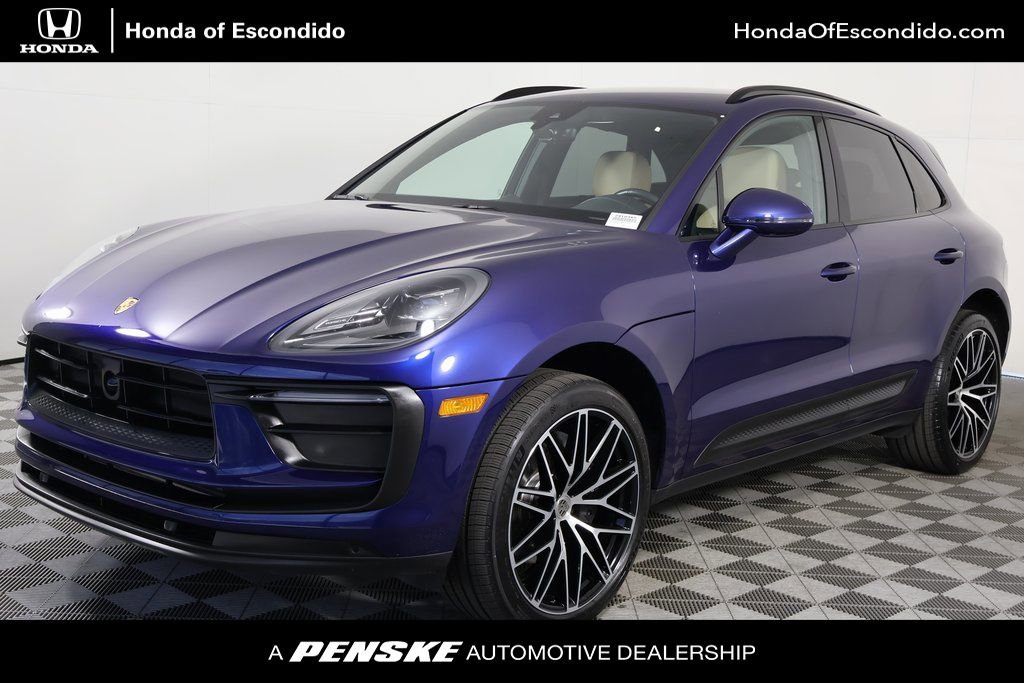 Used 2024 Porsche Macan AWD/4WD image 1