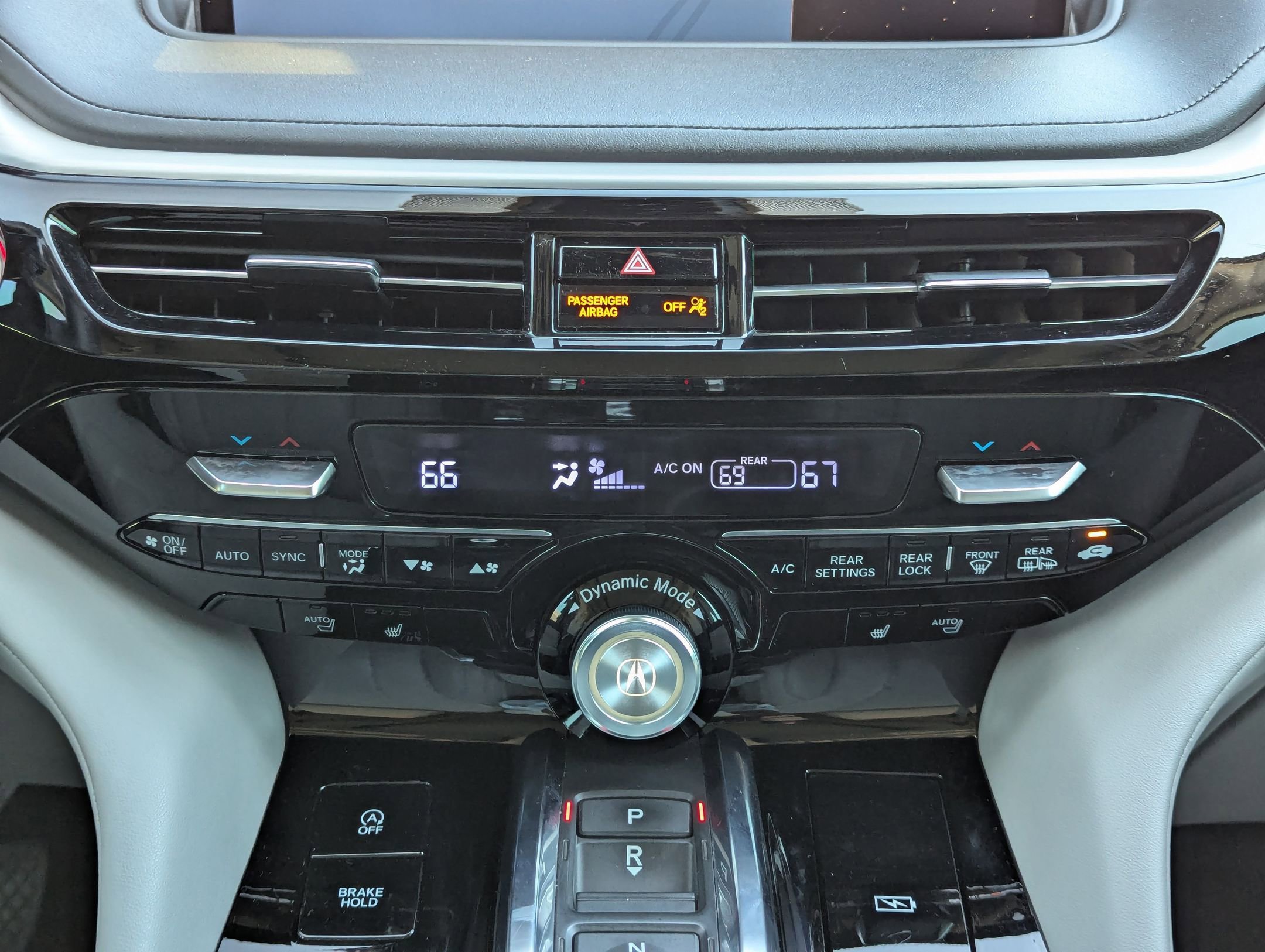 Certified 2022 Acura MDX w/Technology Package image 18