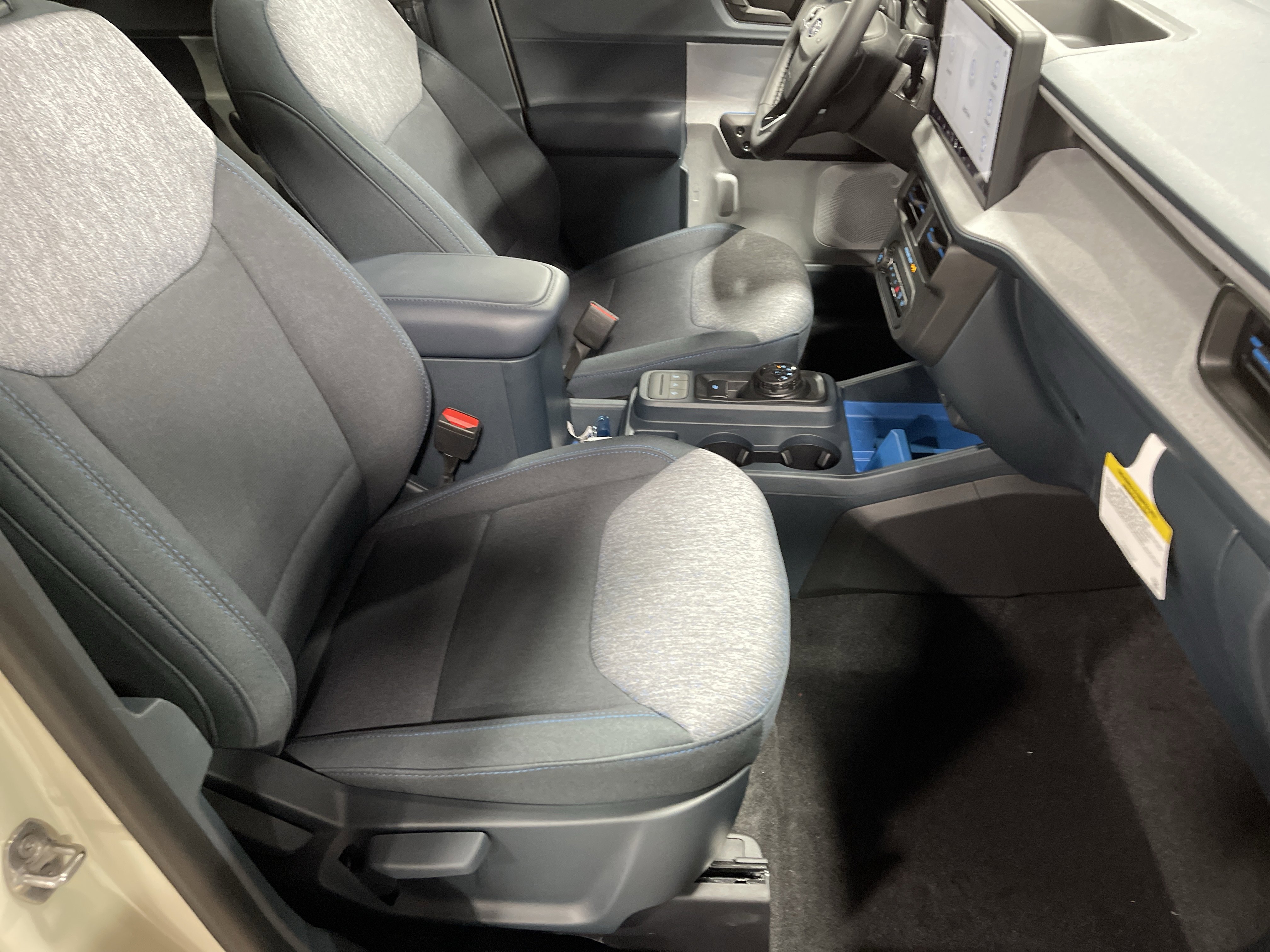 New 2025 Ford Maverick XLT w/ XLT Luxury Package image 16