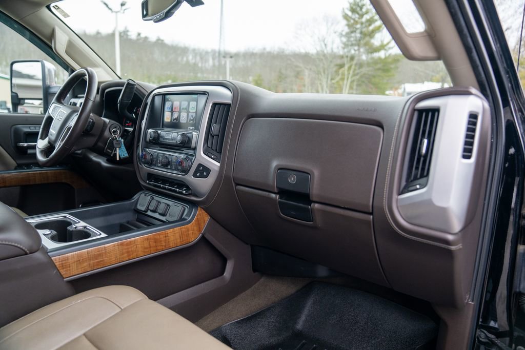 Used 2017 GMC Sierra 2500 SLT image 11