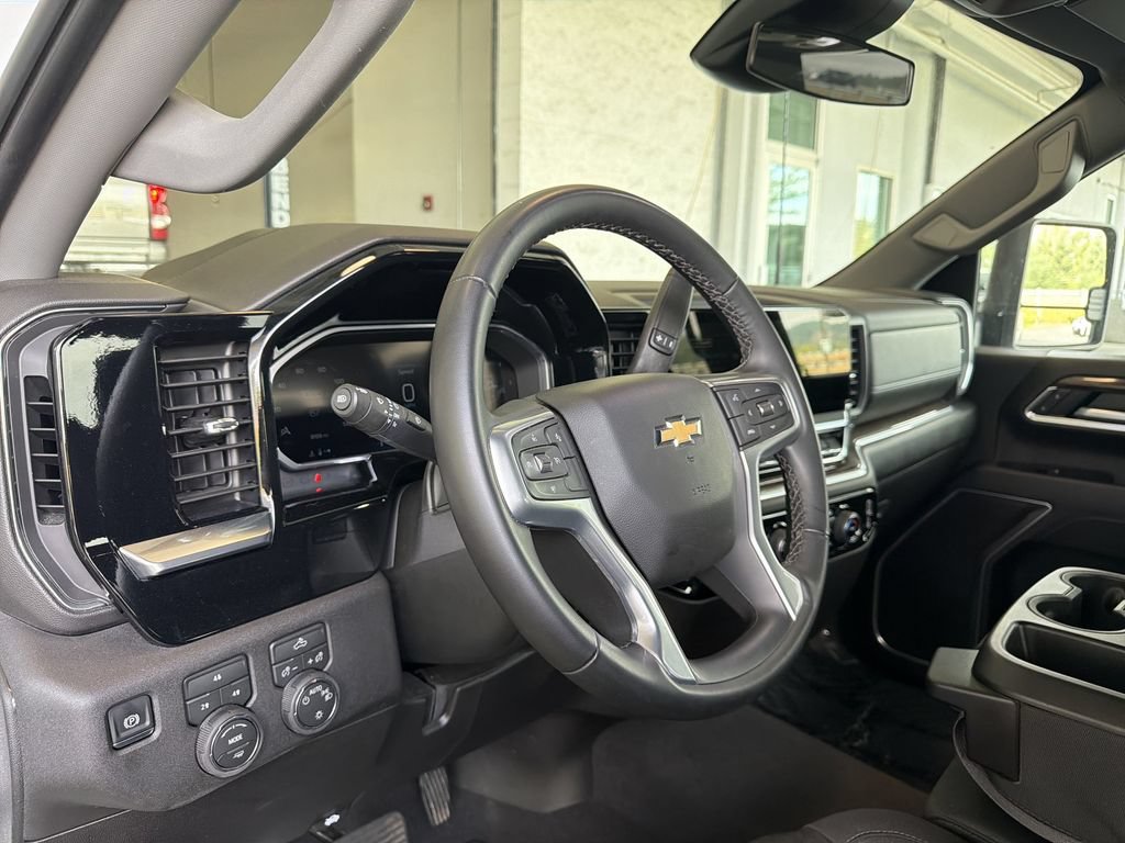 Certified 2026 Chevrolet Silverado 2500 LT AWD/4WD image 11