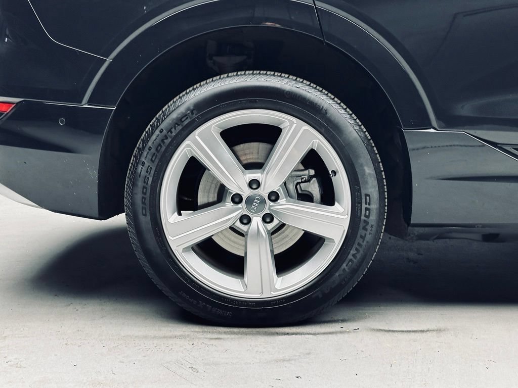 Used 2019 Audi e-tron Premium Plus w/ Cold Weather Package AWD/4WD image 42