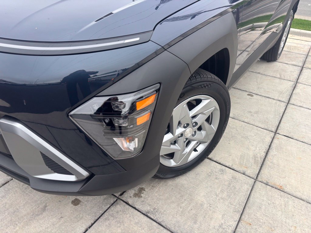 Certified 2026 Hyundai Kona SE AWD/4WD image 2