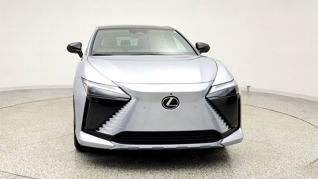 Used 2023 Lexus RZ 450e Premium w/ Technology Package image 2