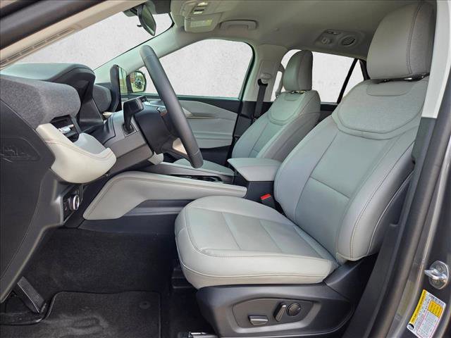 New 2026 Ford Explorer Active w/ Active Comfort Package image 4