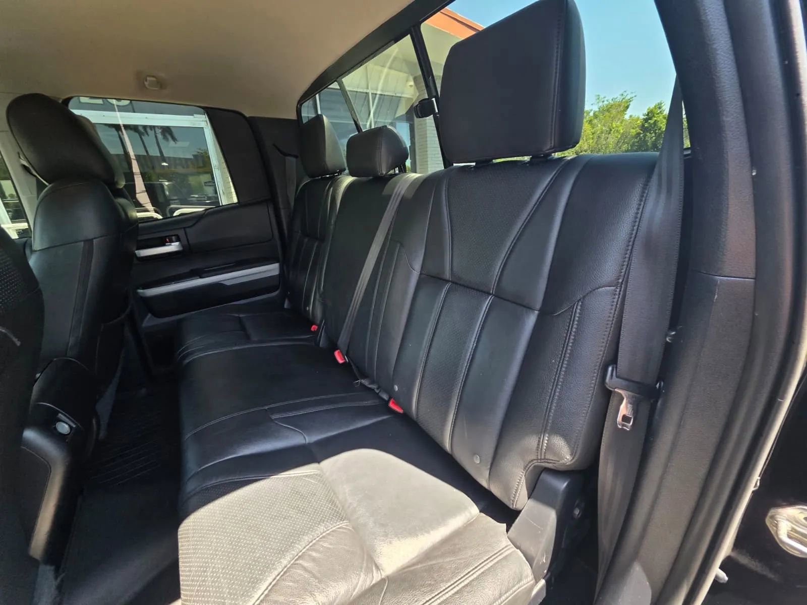 Used 2015 Toyota Tundra SR5 w/ SR5 Upgrade Package RWD image 15