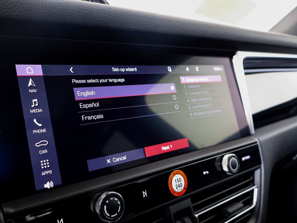 Certified 2026 Porsche Macan image 21