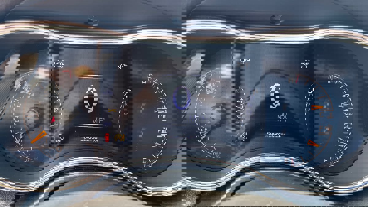 Used 2021 Jeep Grand Cherokee Limited image 15