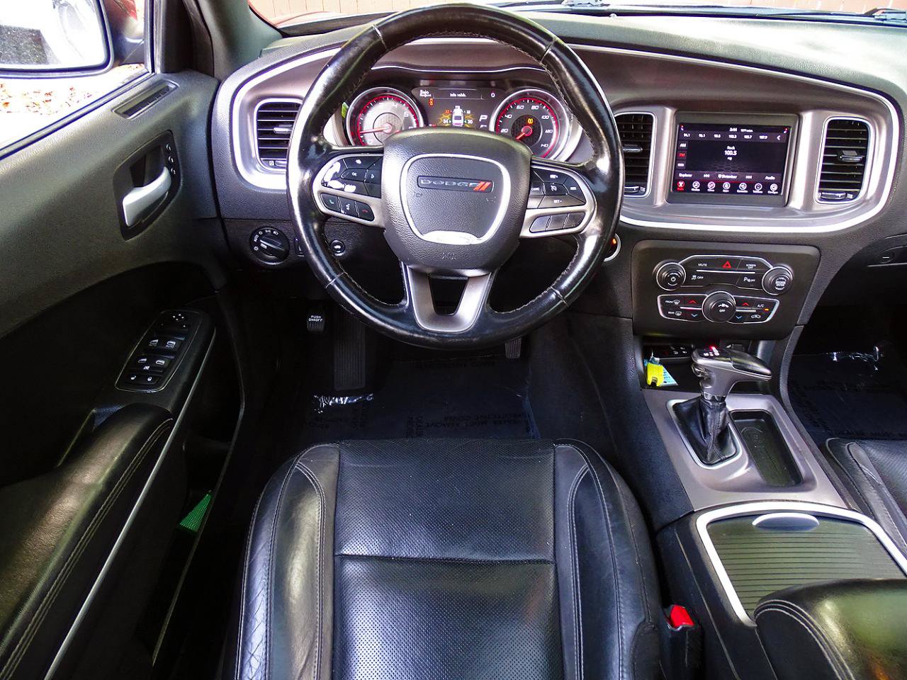 Used 2021 Dodge Charger SXT w/ Leather Interior Group RWD image 27
