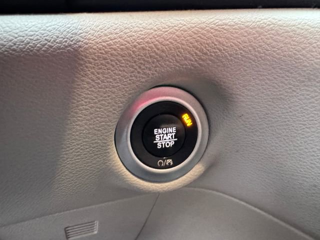 Used 2019 Chrysler Pacifica Touring-L image 22