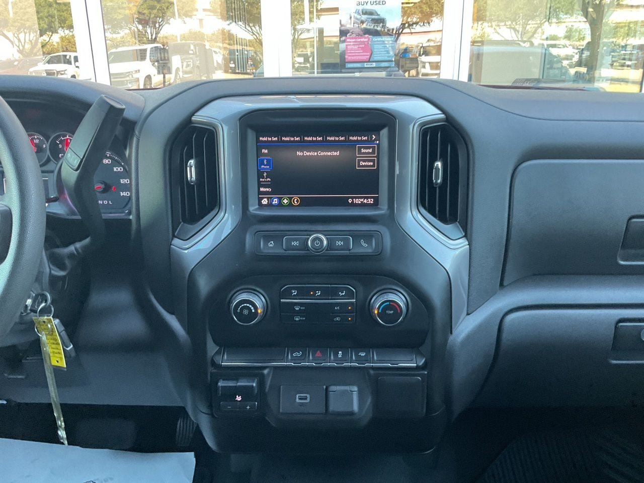Used 2020 Chevrolet Silverado 1500 Custom w/ Custom Value Package RWD image 11