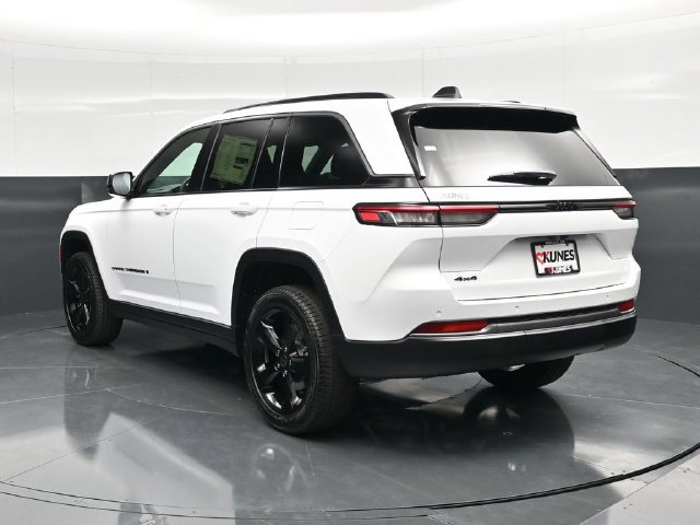 New 2027 Jeep Grand Cherokee Limited w/ Limited Altitude Package AWD/4WD image 9
