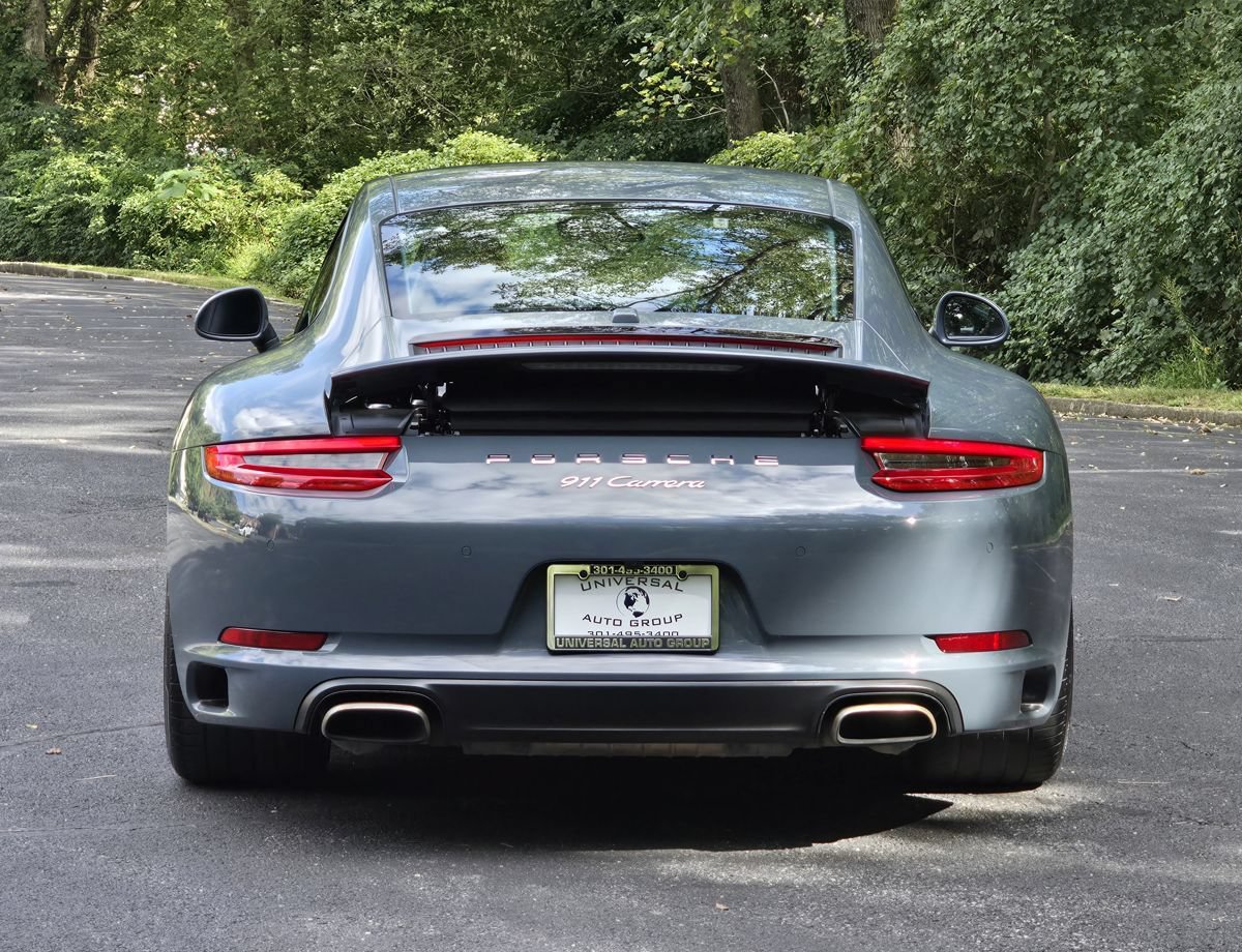 Used 2017 Porsche 911 Carrera RWD image 5