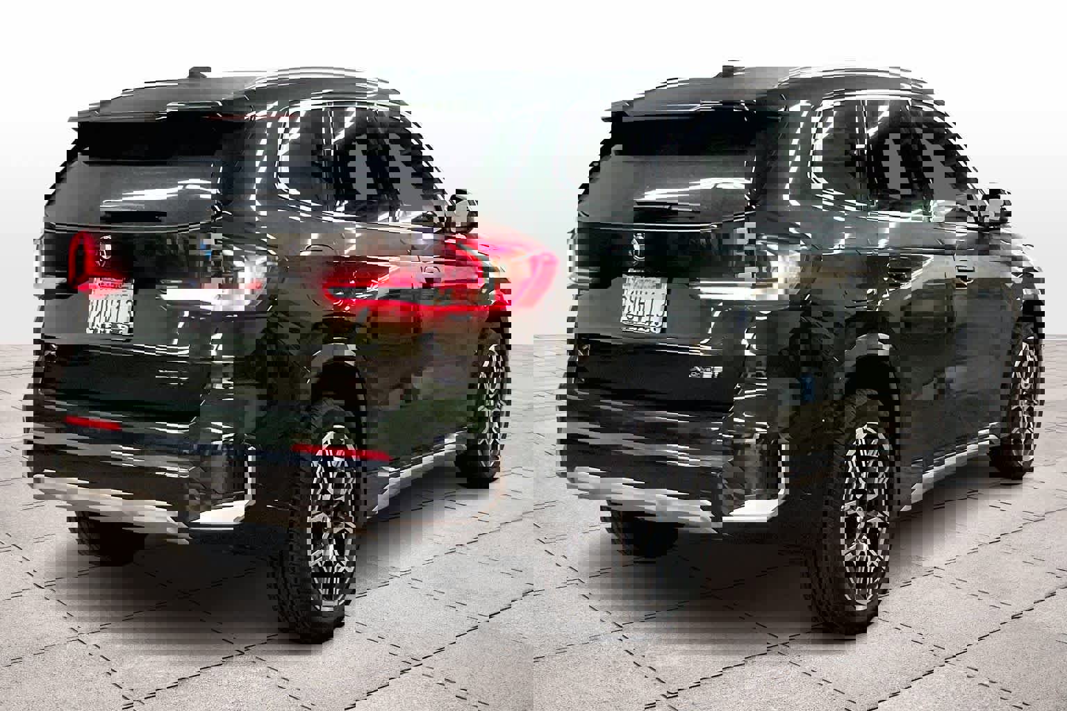 Used 2025 BMW X1 xDrive28i w/ Convenience Package image 15