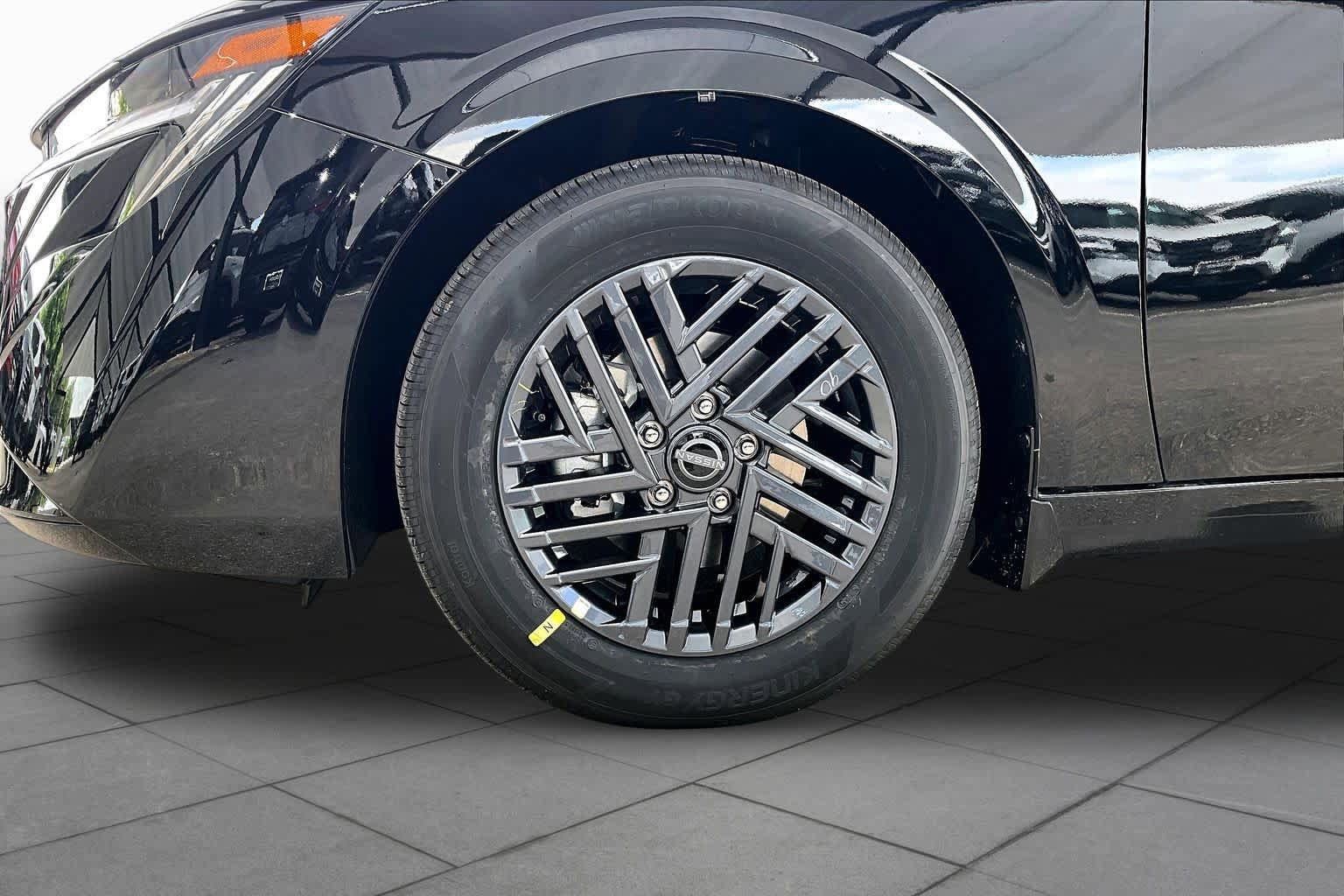 New 2026 Nissan Sentra SV FWD image 9
