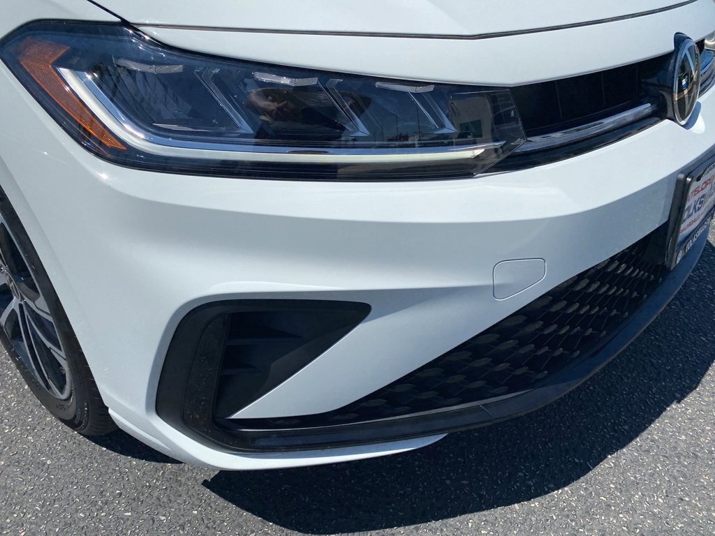 New 2025 Volkswagen Jetta Sport image 9