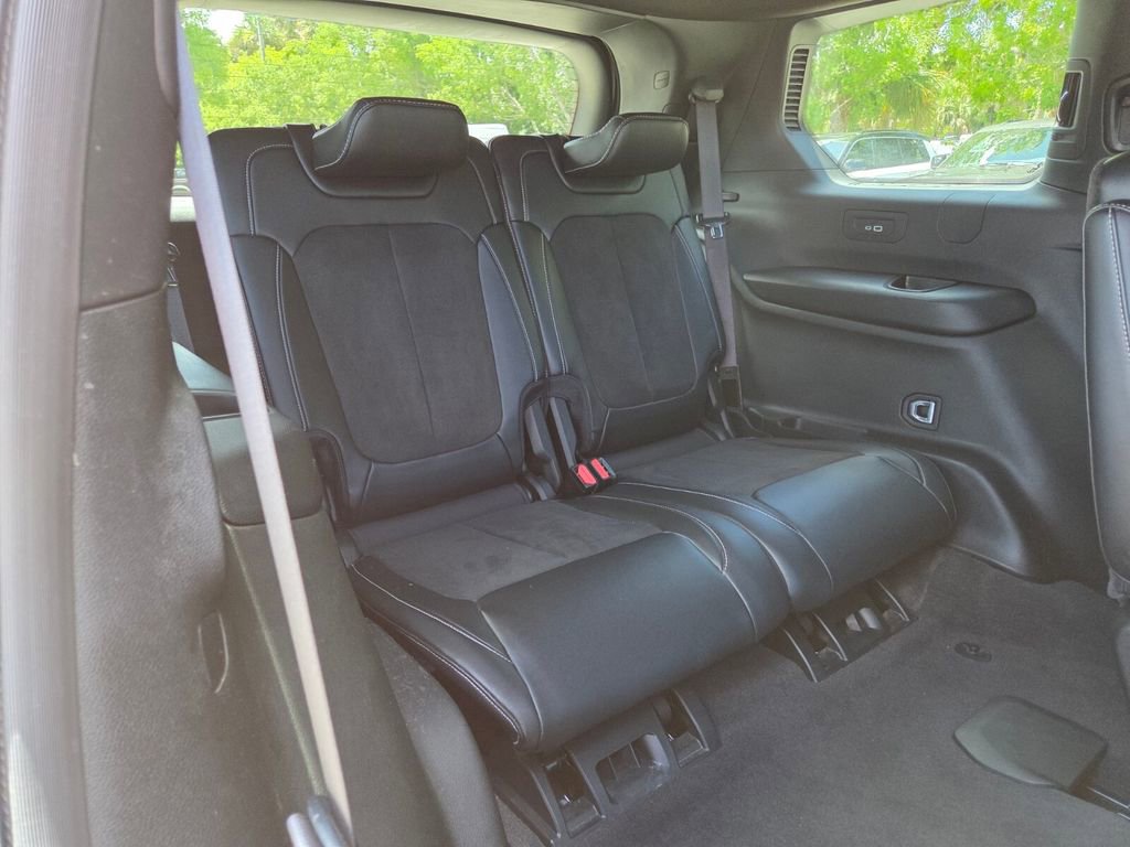 Used 2021 Jeep Grand Cherokee L Laredo AWD/4WD image 19