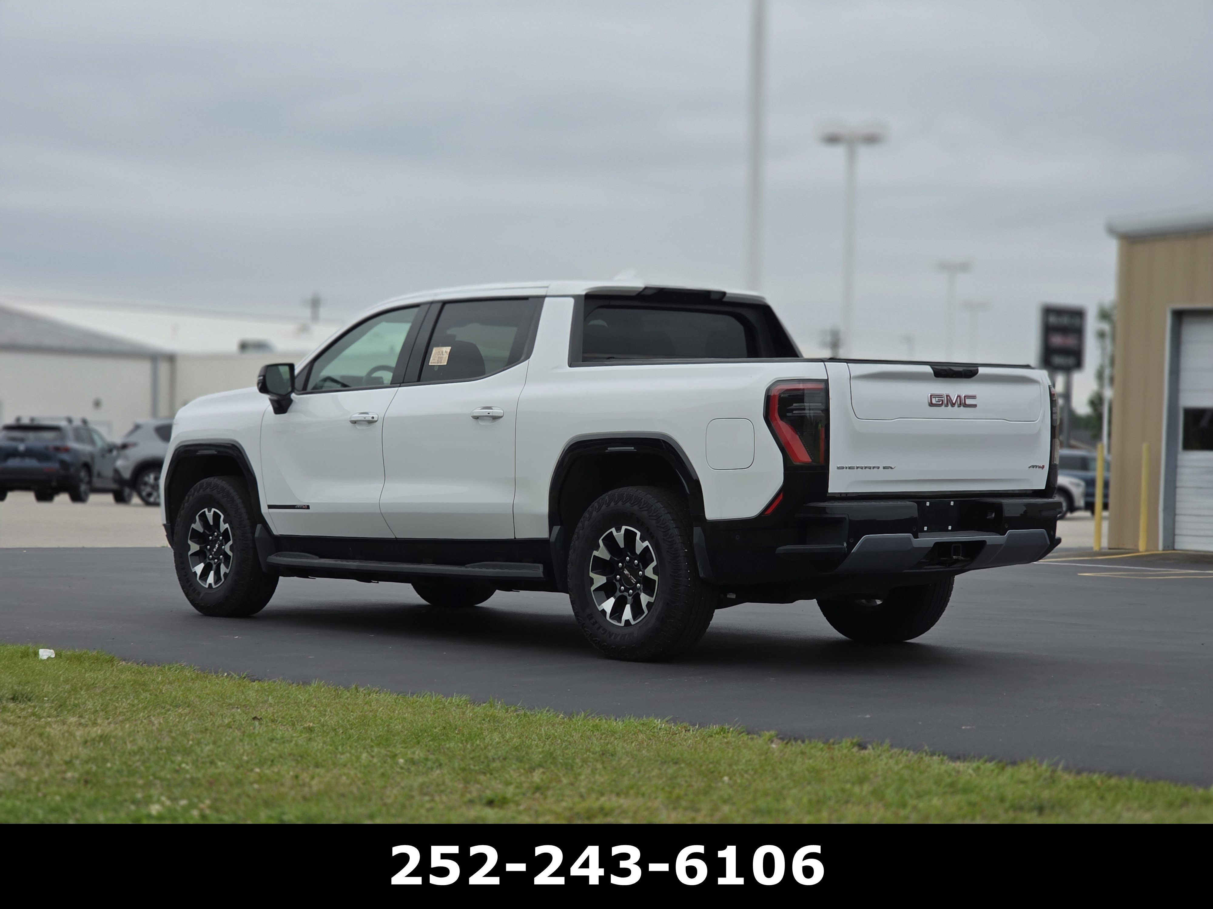 Used 2026 GMC Sierra EV AT4 AWD/4WD image 5
