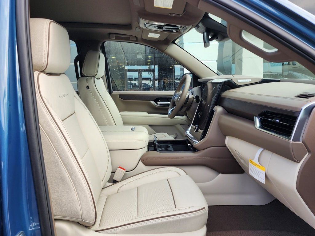 New 2026 GMC Yukon XL Denali w/ Sun & Power Step Package image 45