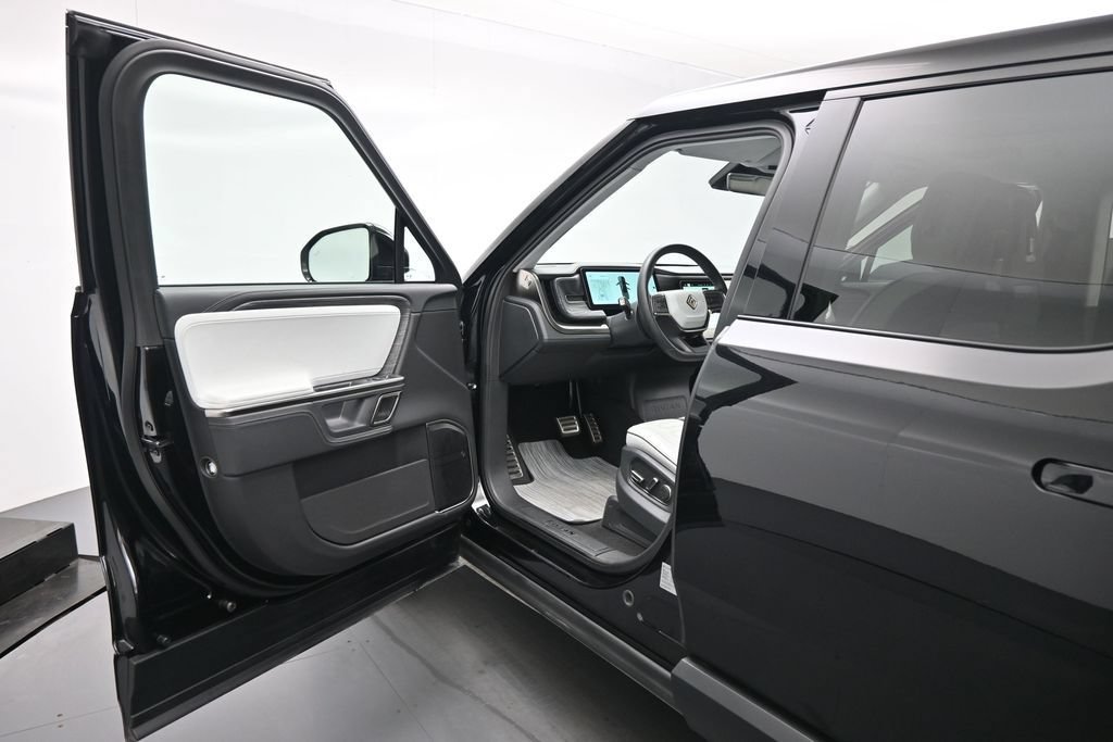 Used 2023 Rivian R1T Adventure AWD/4WD image 8