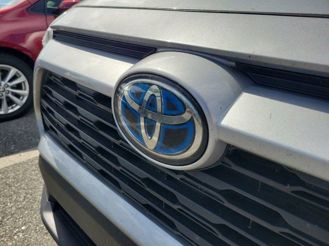 Used 2024 Toyota RAV4 XLE image 11