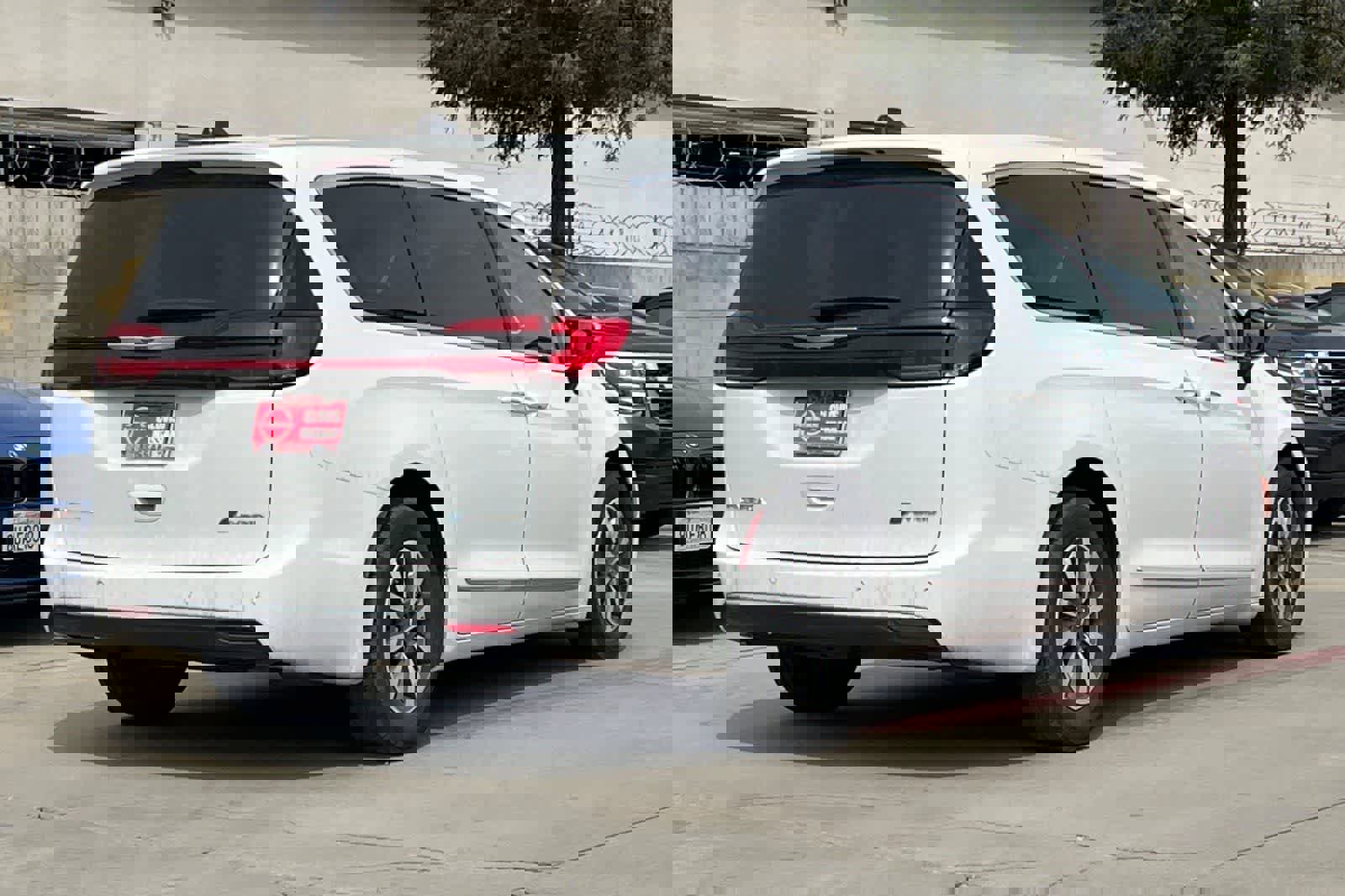 Used 2023 Chrysler Pacifica Limited image 3