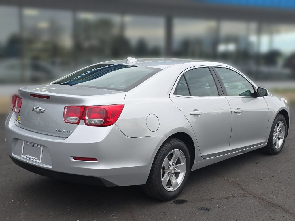 Used 2016 Chevrolet Malibu LT FWD image 7