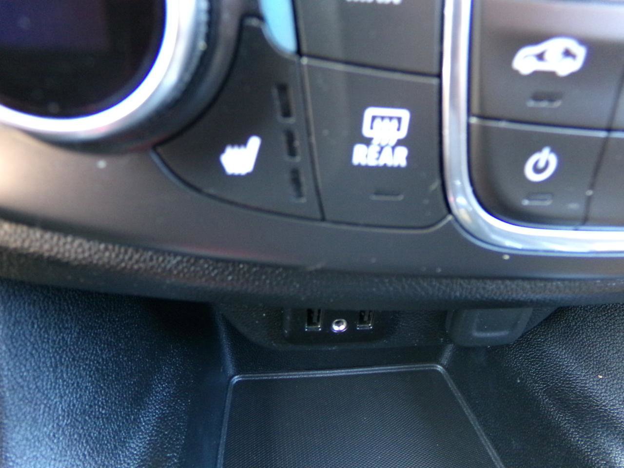 Used 2019 Chevrolet Traverse RS AWD/4WD image 28