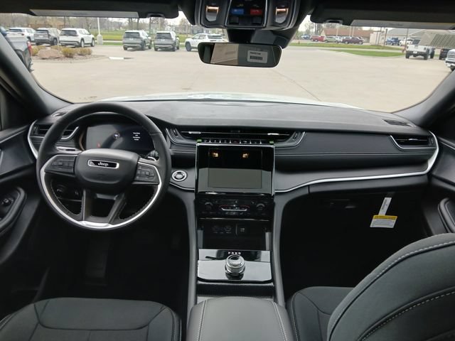 New 2026 Jeep Grand Cherokee Laredo X AWD/4WD image 26