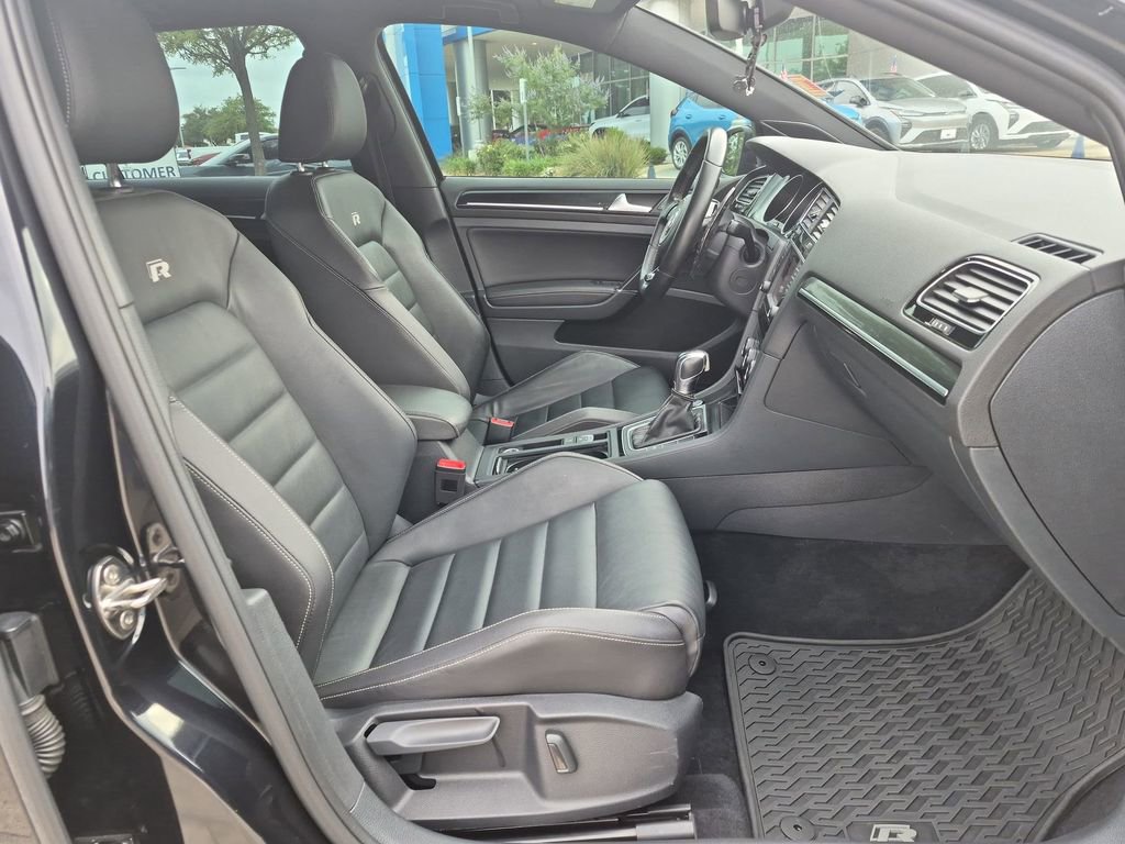 Used 2017 Volkswagen Golf R 4-Door AWD/4WD image 24