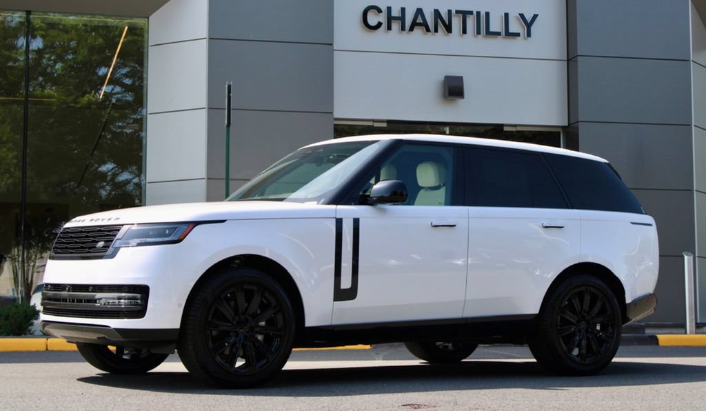 New 2026 Land Rover Range Rover SE