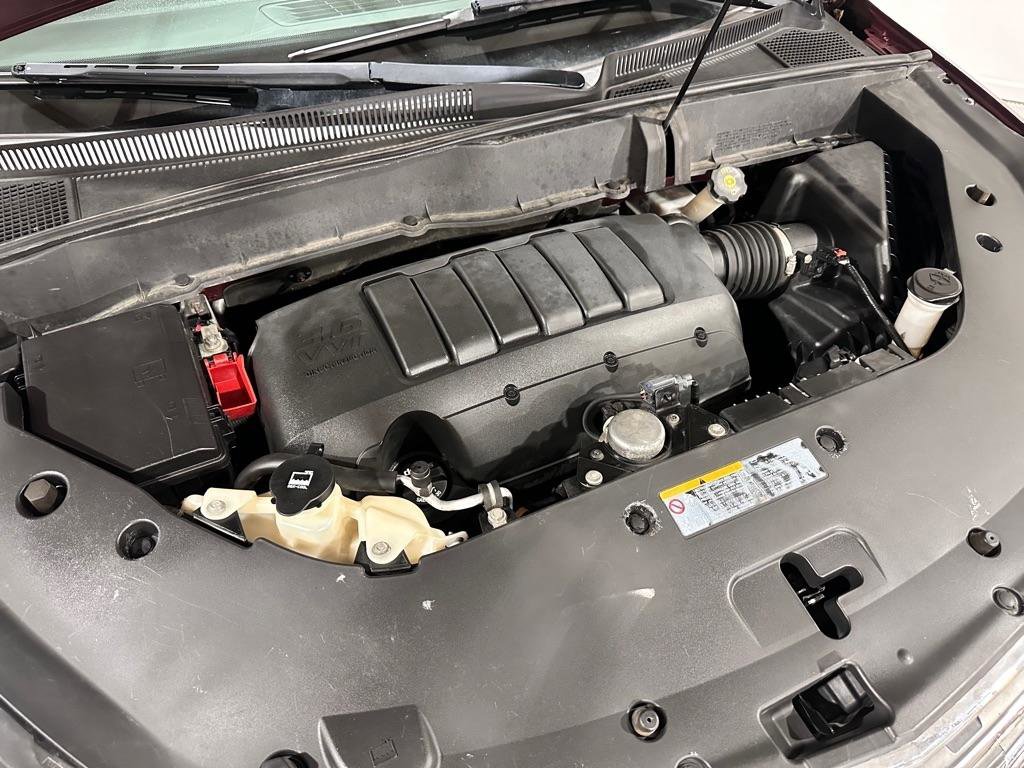 Used 2017 Chevrolet Traverse LT image 40