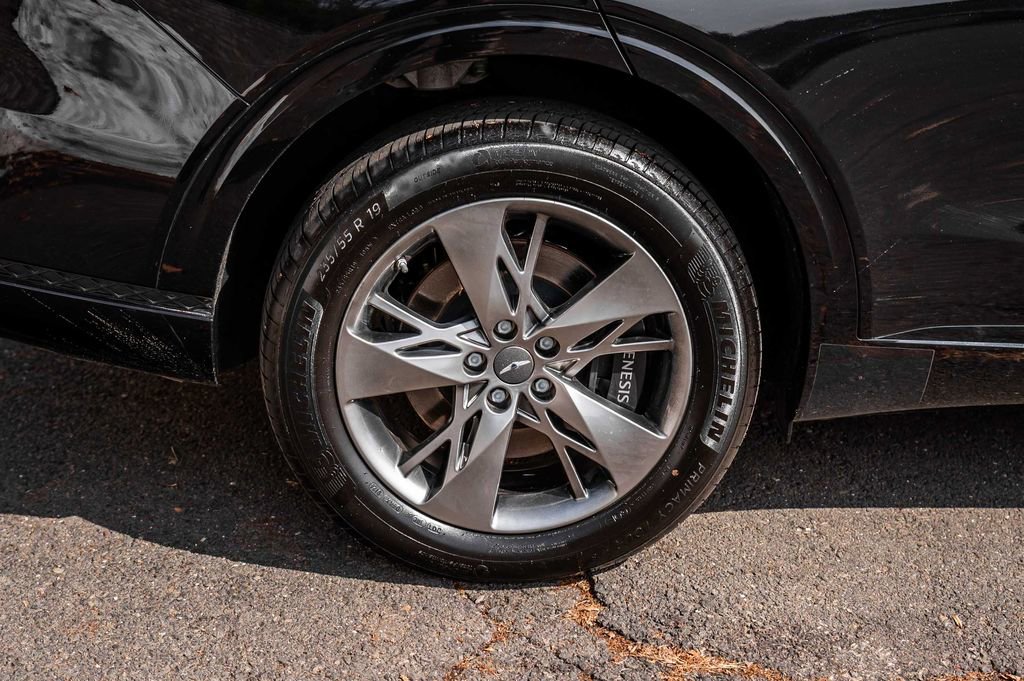 Used 2025 Genesis GV70 3.5T Sport image 5