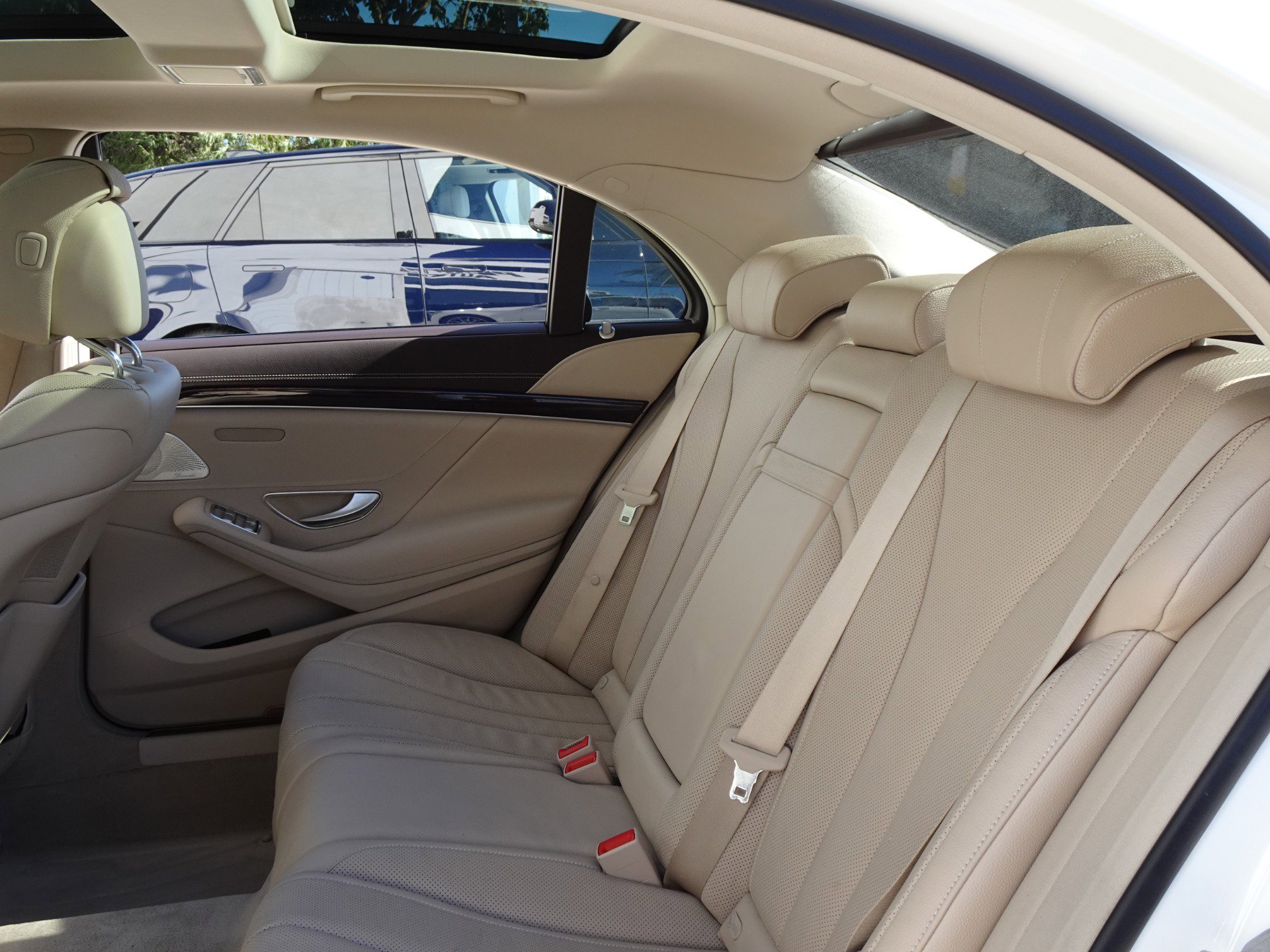 Used 2020 Mercedes-Benz S 450 Sedan w/ AMG Line Exterior image 16