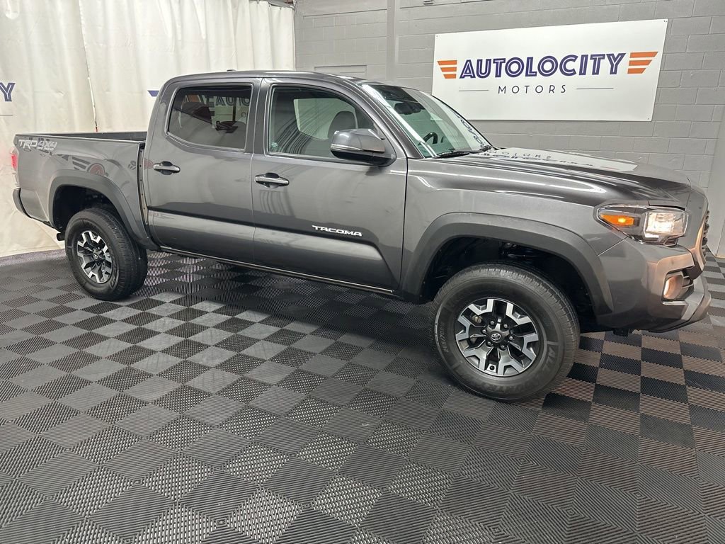Used 2021 Toyota Tacoma TRD Off-Road w/ Technology Package image 3