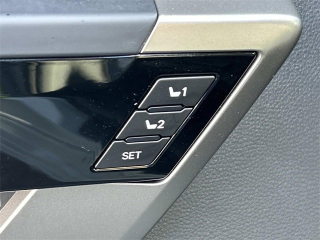 Used 2025 Toyota Tundra Limited image 22